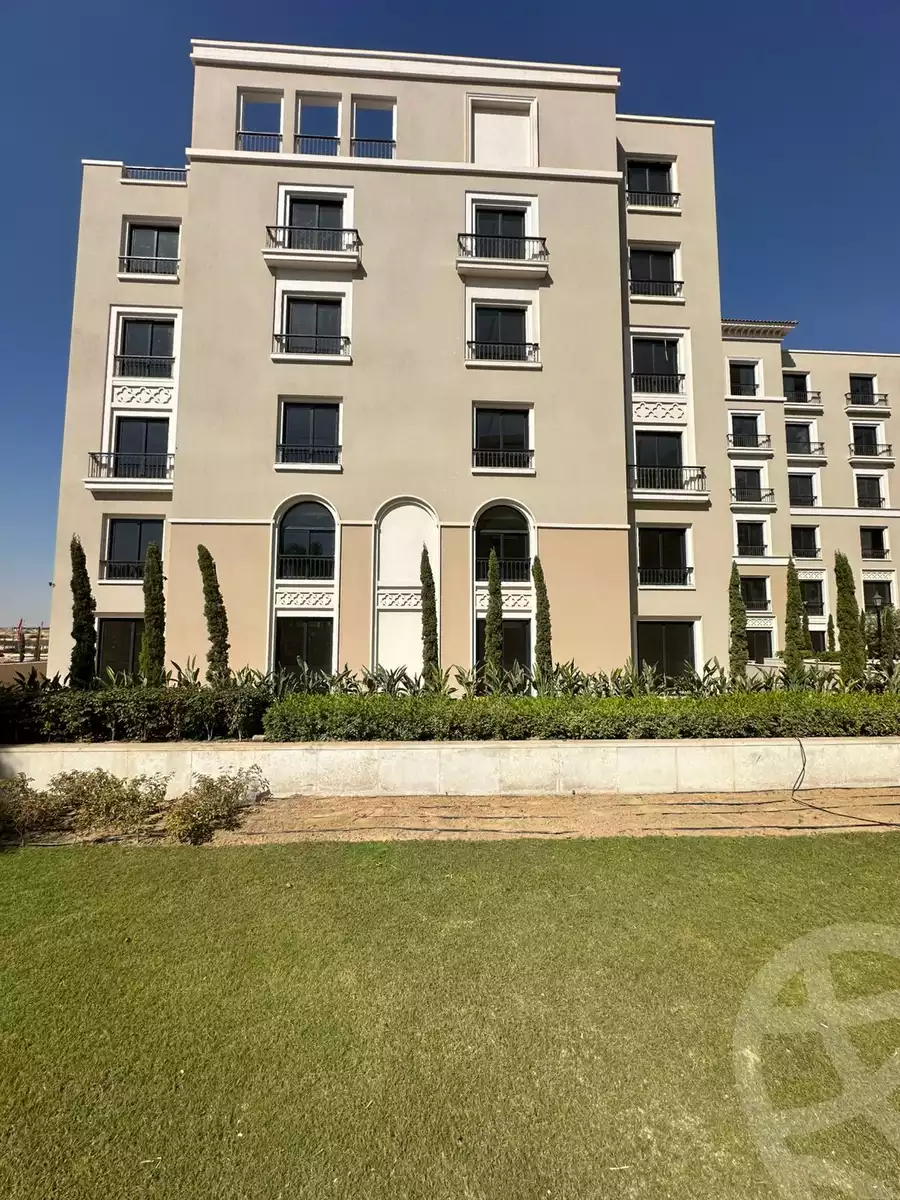 https://aqarmap.com.eg/en/listing/6563536-for-sale-cairo-el-sheikh-zayed-city-compounds-kmbwnd-fyldj-wyst-dr-llttwyr