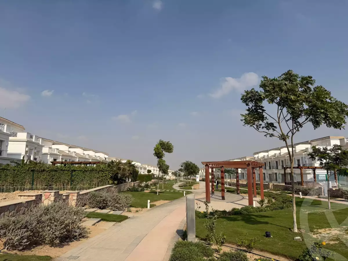 https://aqarmap.com.eg/ar/listing/6564420-for-sale-cairo-6th-of-october-compounds-kingsway-compound-mountain-view