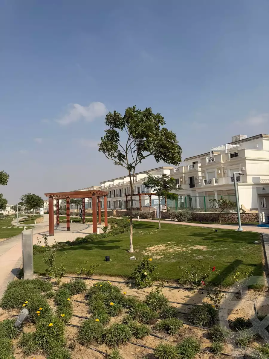 https://aqarmap.com.eg/ar/listing/6564420-for-sale-cairo-6th-of-october-compounds-kingsway-compound-mountain-view