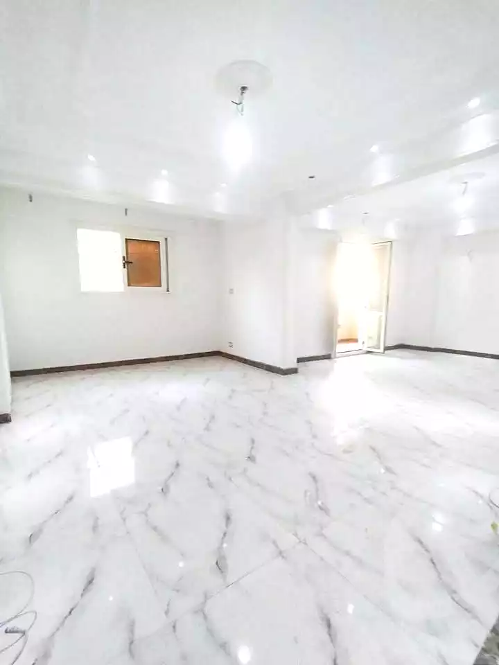 https://aqarmap.com.eg/ar/listing/6566389-for-sale-alexandria-miami