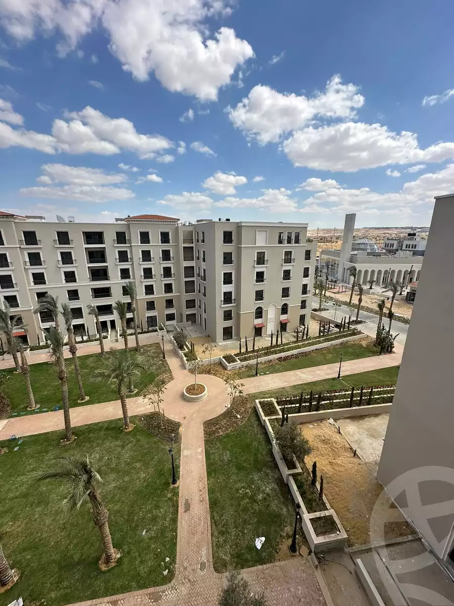 https://aqarmap.com.eg/ar/listing/6566802-for-sale-cairo-el-sheikh-zayed-city-compounds-kmbwnd-fyldj-wyst-dr-llttwyr