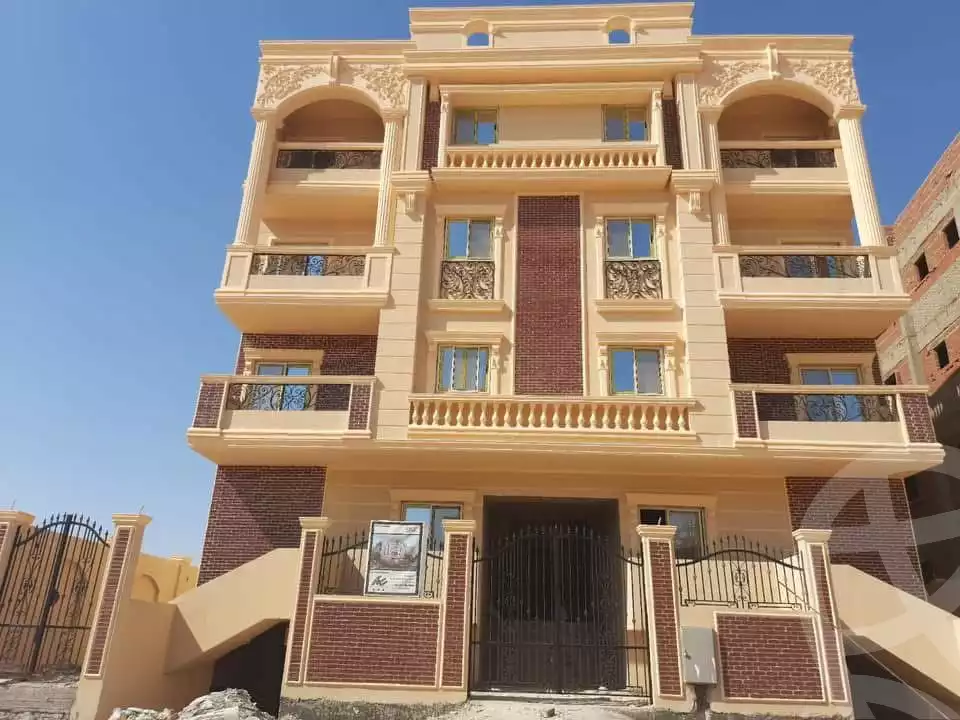 https://aqarmap.com.eg/en/listing/6566960-for-sale-cairo-6th-of-october-el-ahyaa-neighborhood-9th