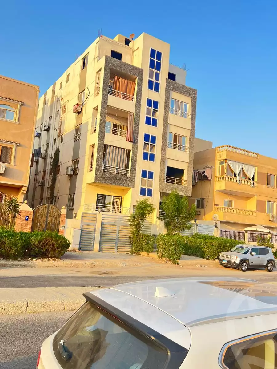 https://aqarmap.com.eg/en/listing/6570557-for-sale-cairo-el-sheikh-zayed-city-el-hay-el-hady-ashaer
