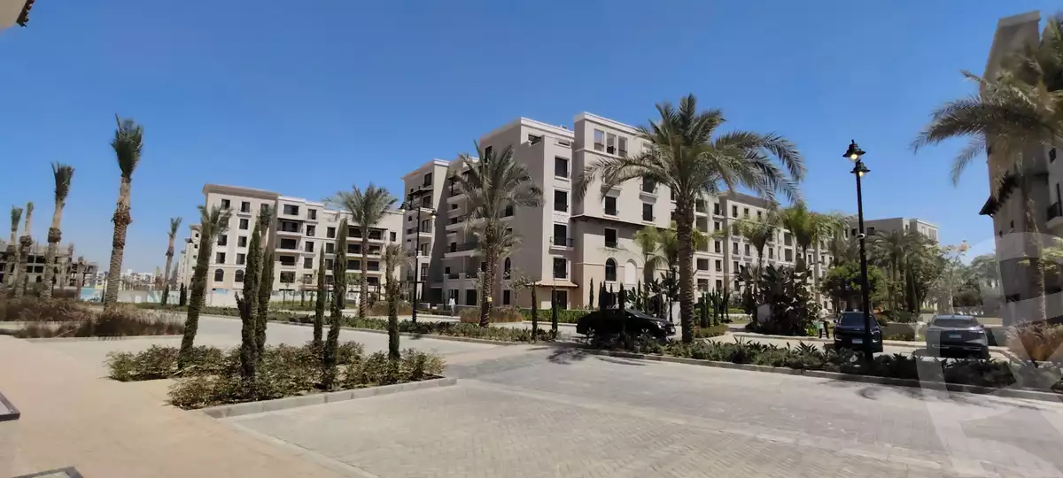 https://aqarmap.com.eg/en/listing/6570906-for-sale-cairo-el-sheikh-zayed-city-compounds-kmbwnd-fyldj-wyst-dr-llttwyr