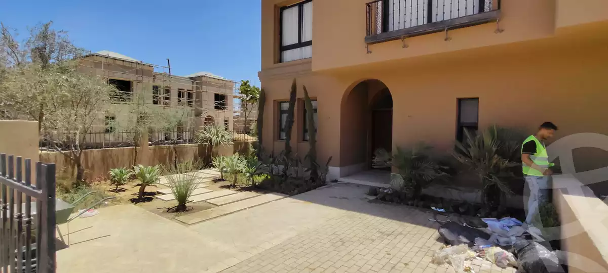 https://aqarmap.com.eg/en/listing/6570957-for-sale-cairo-el-sheikh-zayed-city-compounds-kmbwnd-fyldj-wyst-dr-llttwyr