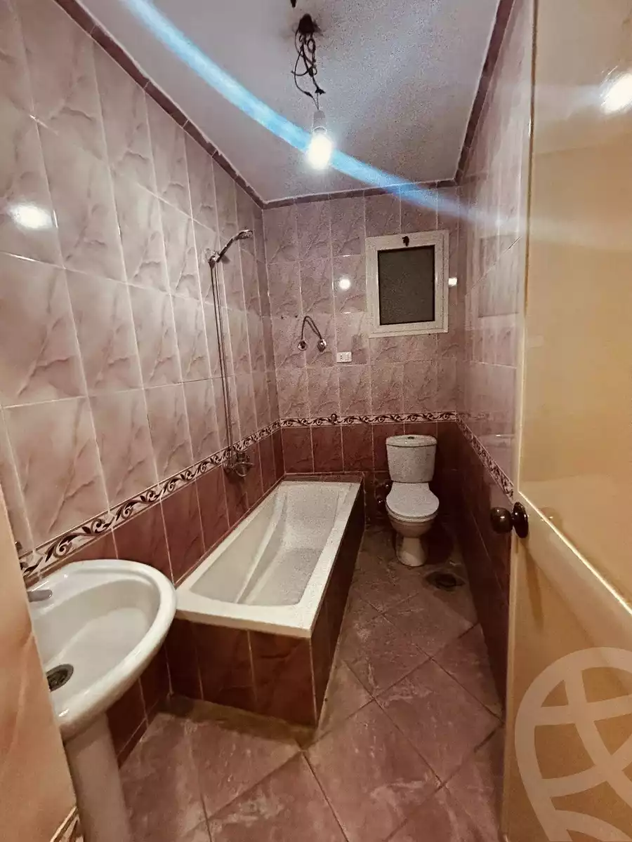 https://aqarmap.com.eg/en/listing/6572969-for-sale-alexandria-lsywf-el-falki