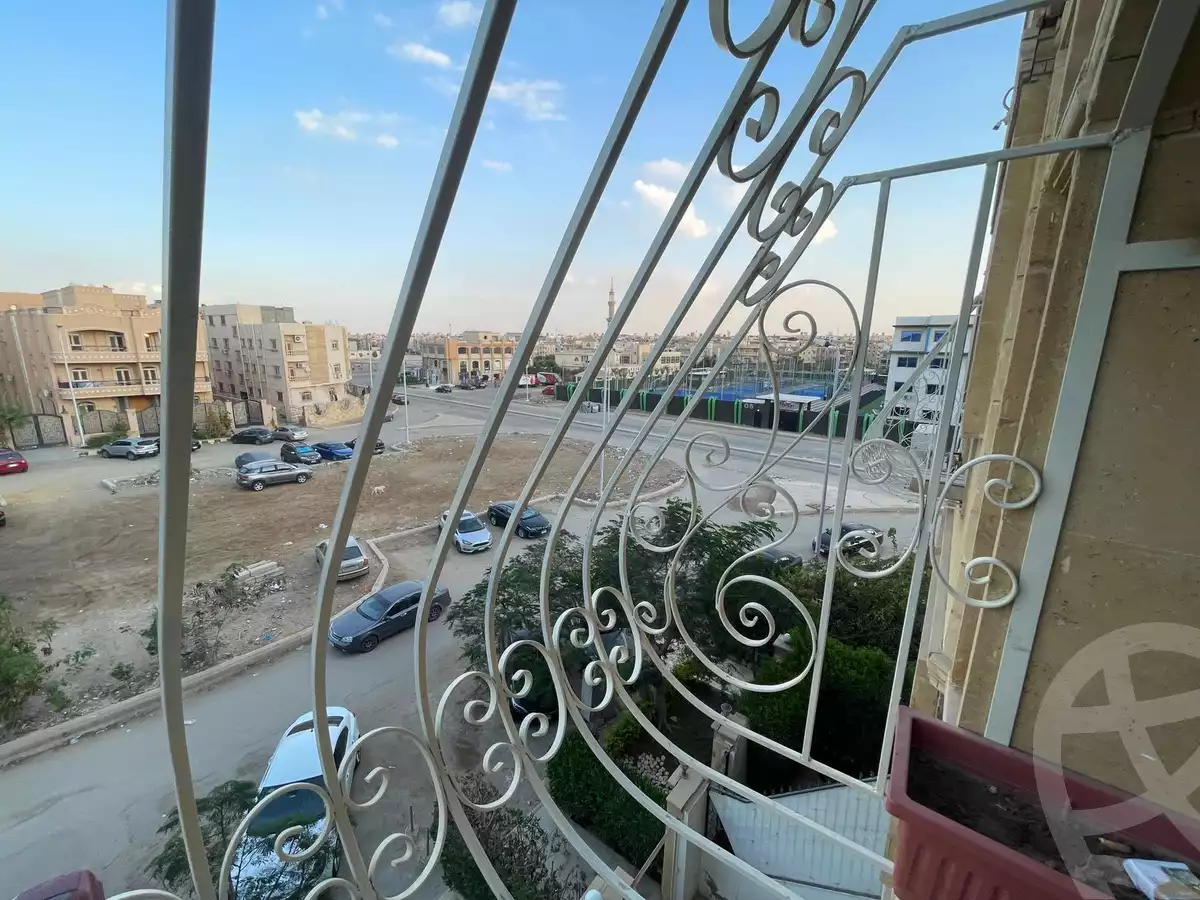 https://aqarmap.com.eg/en/listing/6574482-for-sale-cairo-el-sheikh-zayed-city-el-hay-elasher-street-100
