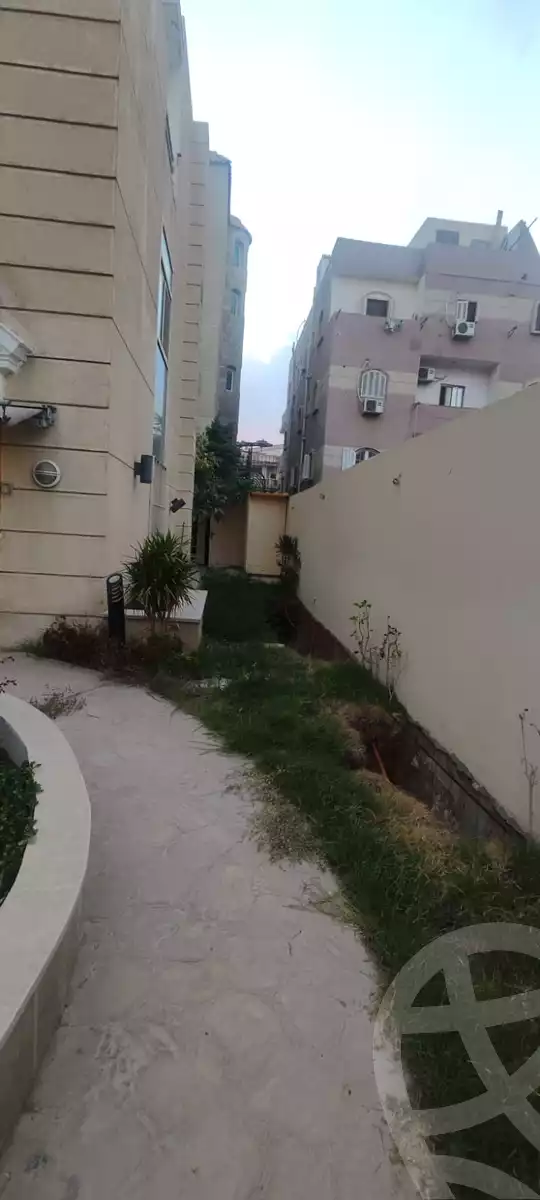 https://aqarmap.com.eg/ar/listing/6574796-for-rent-cairo-new-cairo-ganob-el-akadamiya-south-academy-a-zaid-ebn-haretha-st