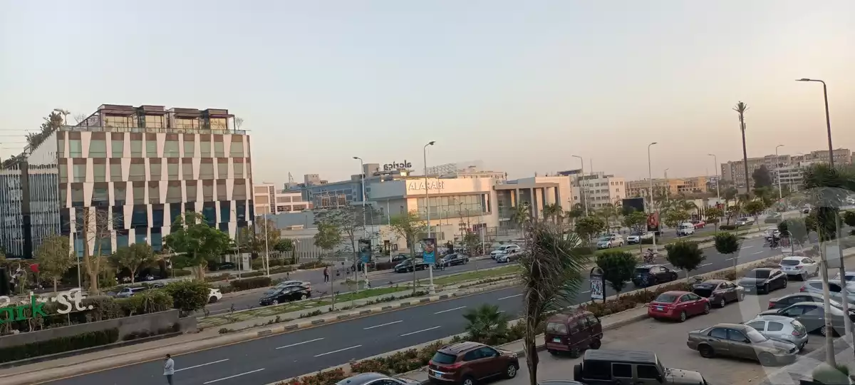 https://aqarmap.com.eg/ar/listing/6576216-for-rent-cairo-el-sheikh-zayed-city-compounds-tryfywm-zyd-nm-llttwyr