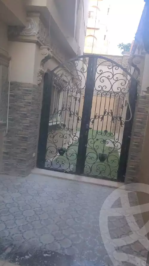 https://aqarmap.com.eg/ar/listing/6577419-for-sale-cairo-new-cairo-el-ahyaa-first-neighborhood-street-1