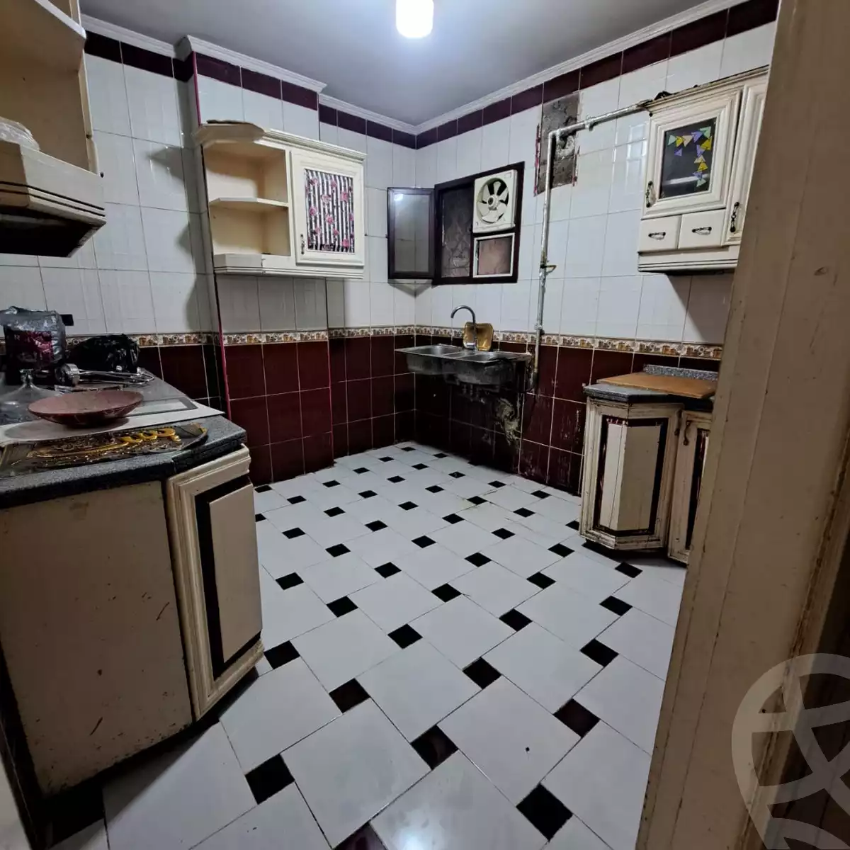 https://aqarmap.com.eg/en/listing/6583594-for-sale-cairo-faisal-kafr-tohormos-queen-nazli-st