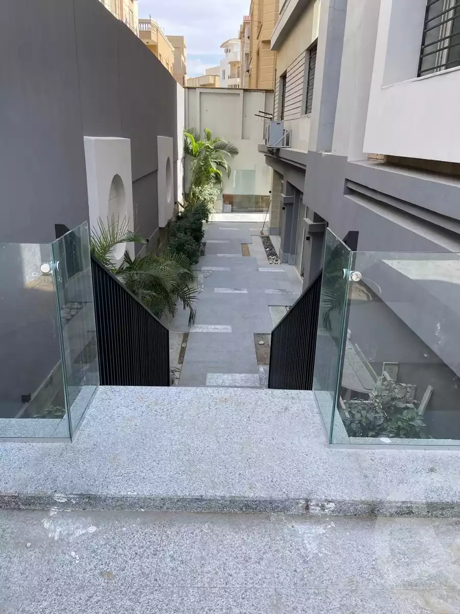 https://aqarmap.com.eg/en/listing/6585527-for-rent-cairo-new-cairo-el-banafsg-el-banafsag-12