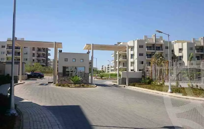 https://aqarmap.com.eg/ar/listing/6585533-for-rent-cairo-el-sheikh-zayed-city-compounds-dh-drys
