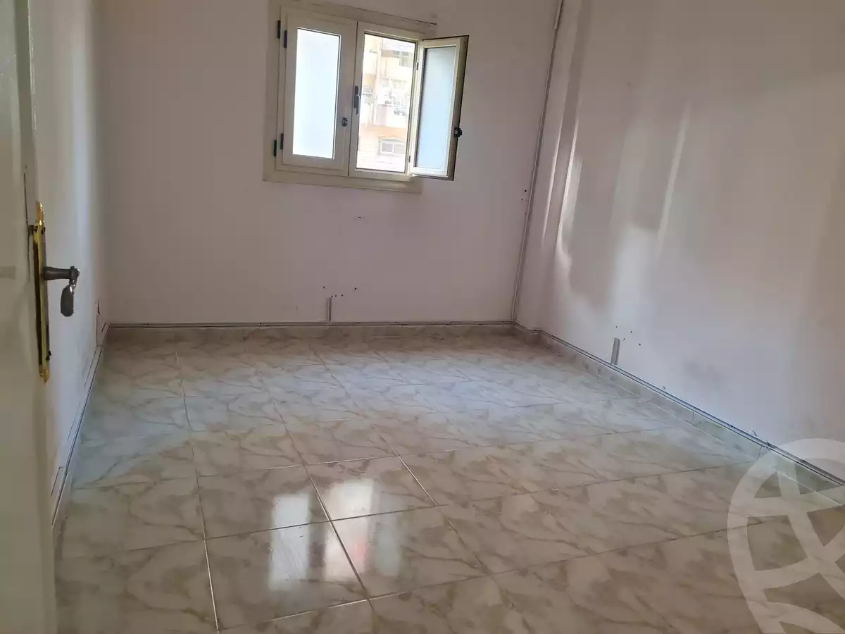 https://aqarmap.com.eg/en/listing/6565574-for-sale-alexandria-zezenia