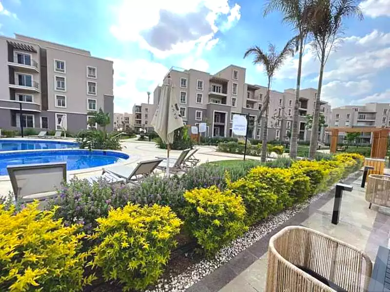 https://aqarmap.com.eg/en/listing/6587890-for-sale-cairo-6th-of-october-compounds-october-plaza