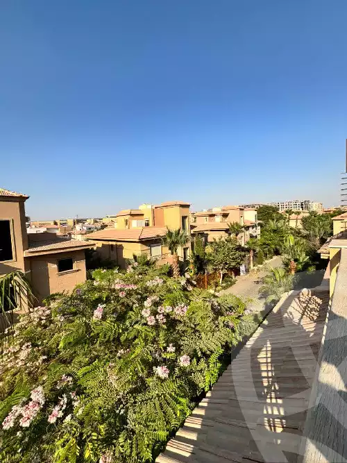https://aqarmap.com.eg/en/listing/6589452-for-sale-cairo-new-cairo-compounds-moon-valley
