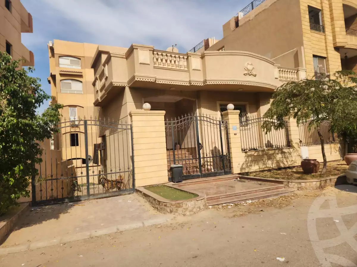https://aqarmap.com.eg/en/listing/6589488-for-sale-cairo-new-cairo-compounds-zizinia-city