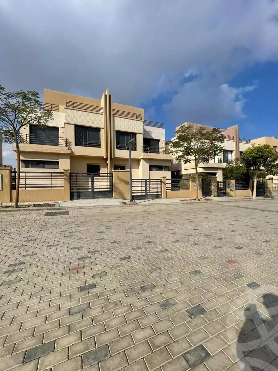 https://aqarmap.com.eg/ar/listing/6590195-for-sale-cairo-el-sheikh-zayed-city-compounds-alma
