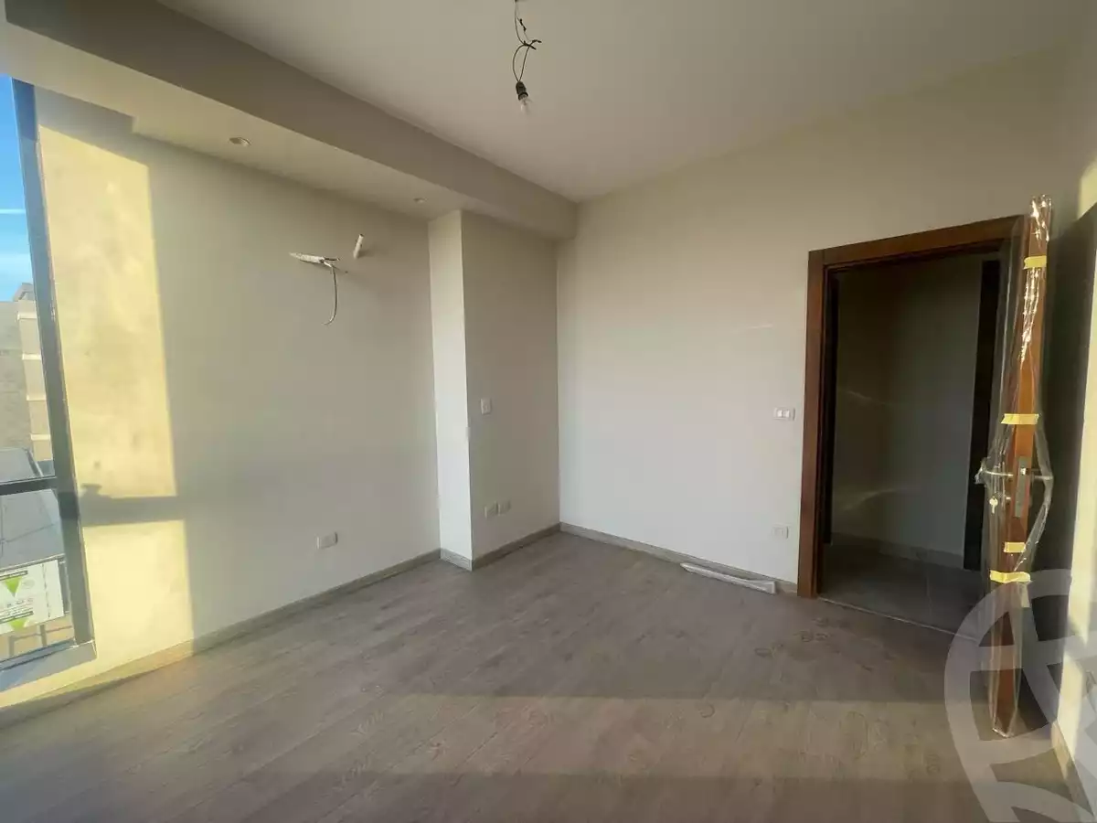 https://aqarmap.com.eg/ar/listing/6590374-for-sale-cairo-new-cairo-compounds-el-patio-oro