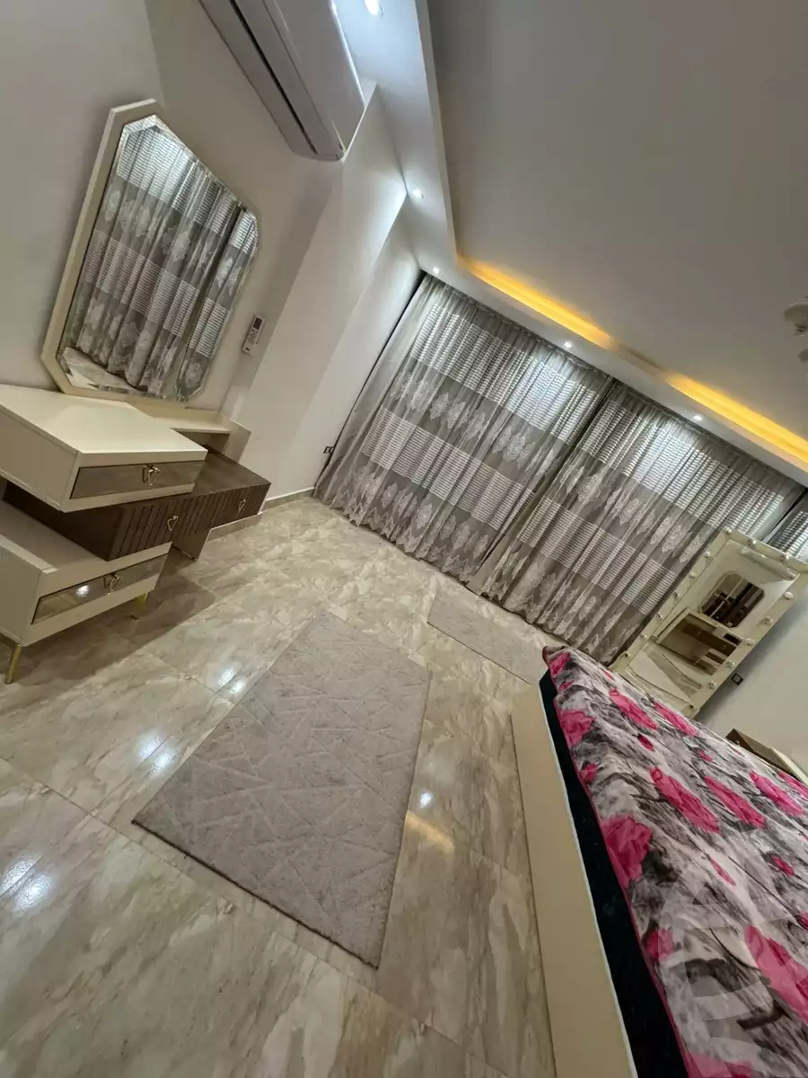 https://aqarmap.com.eg/ar/listing/6592772-for-rent-cairo-new-cairo-compounds-galleria-moon-valley