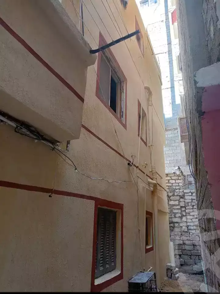 https://aqarmap.com.eg/en/listing/6594153-for-sale-alexandria-l-jmy-el-hanouvel-el-warsha-st