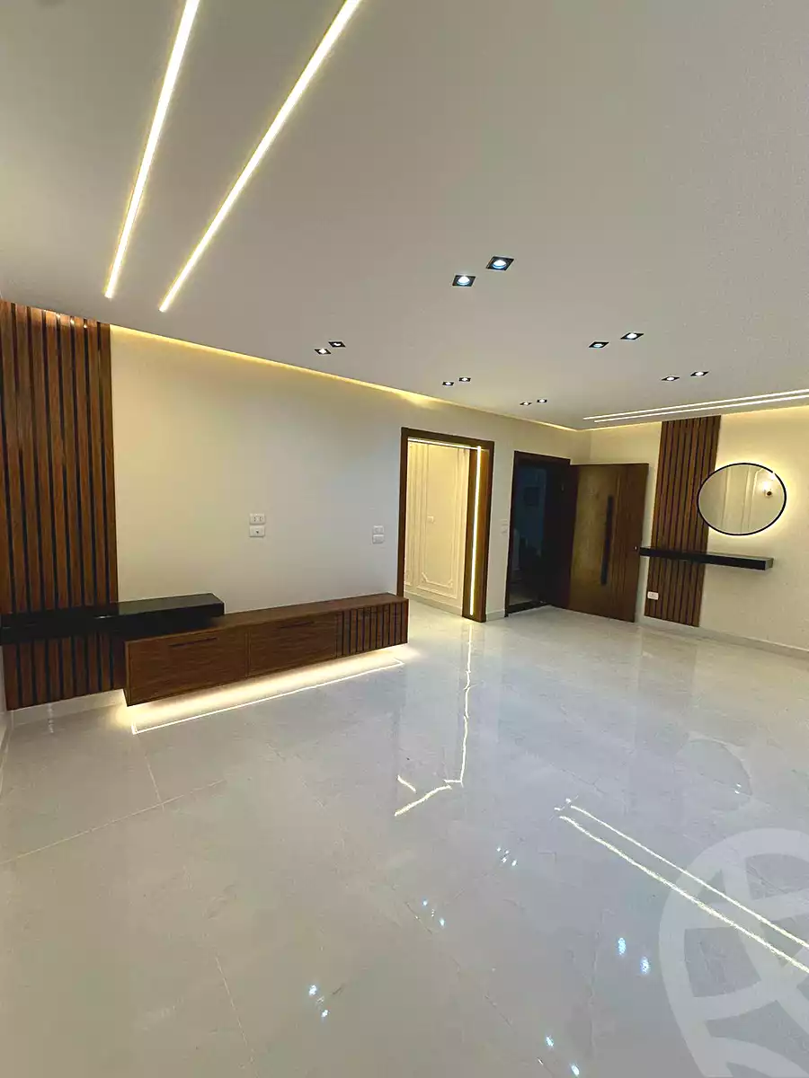 https://aqarmap.com.eg/ar/listing/6597301-for-sale-cairo-6th-of-october-el-ahyaa-neighborhood-1st-seventh-neighborhood