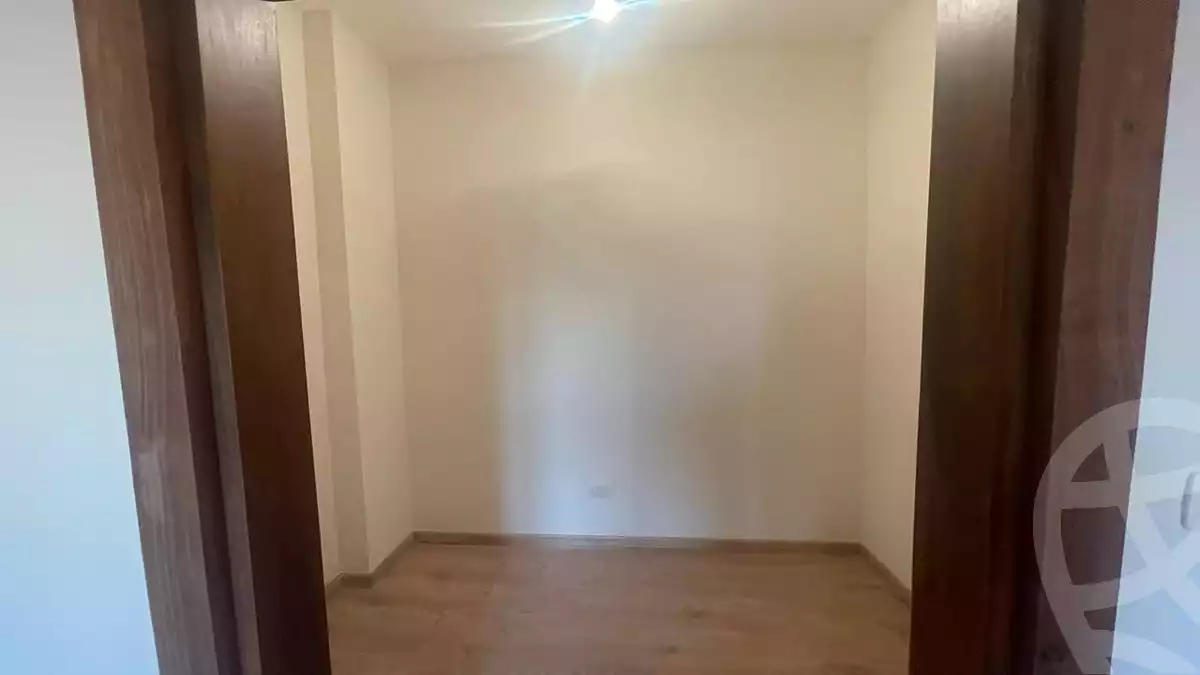 https://aqarmap.com.eg/en/listing/6597381-for-sale-cairo-new-cairo-compounds-el-patio-oro