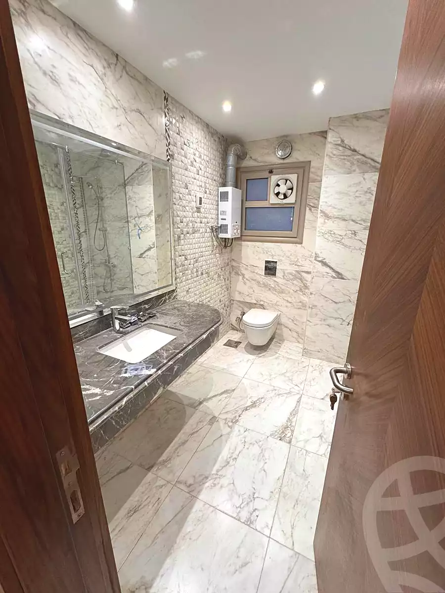 https://aqarmap.com.eg/en/listing/6597765-for-sale-cairo-new-cairo-compounds-moon-valley