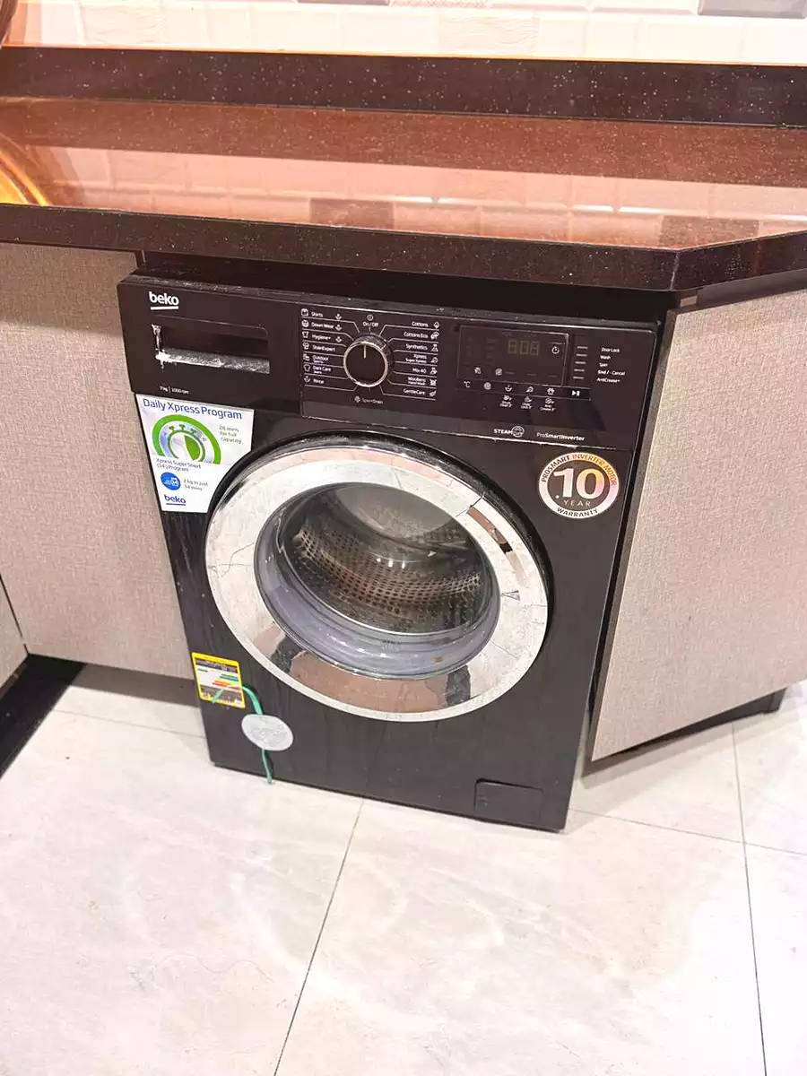 https://aqarmap.com.eg/ar/listing/6597851-for-rent-cairo-el-mohandesen-lebnan-square