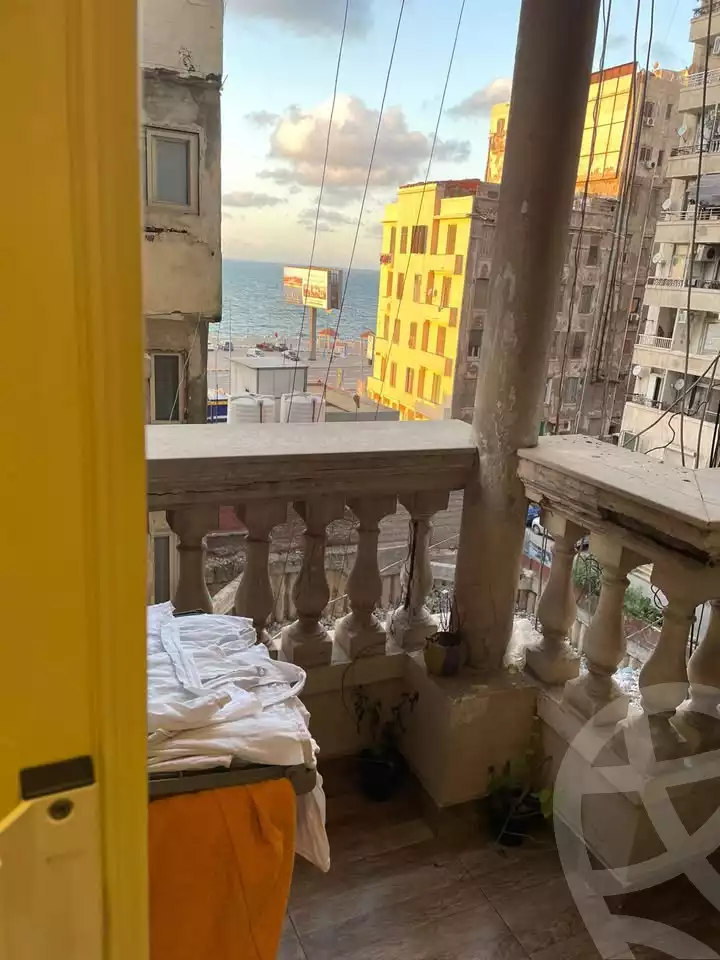 https://aqarmap.com.eg/en/listing/6598502-for-sale-alexandria-camp-cesar-zakareya-ghoneim-st