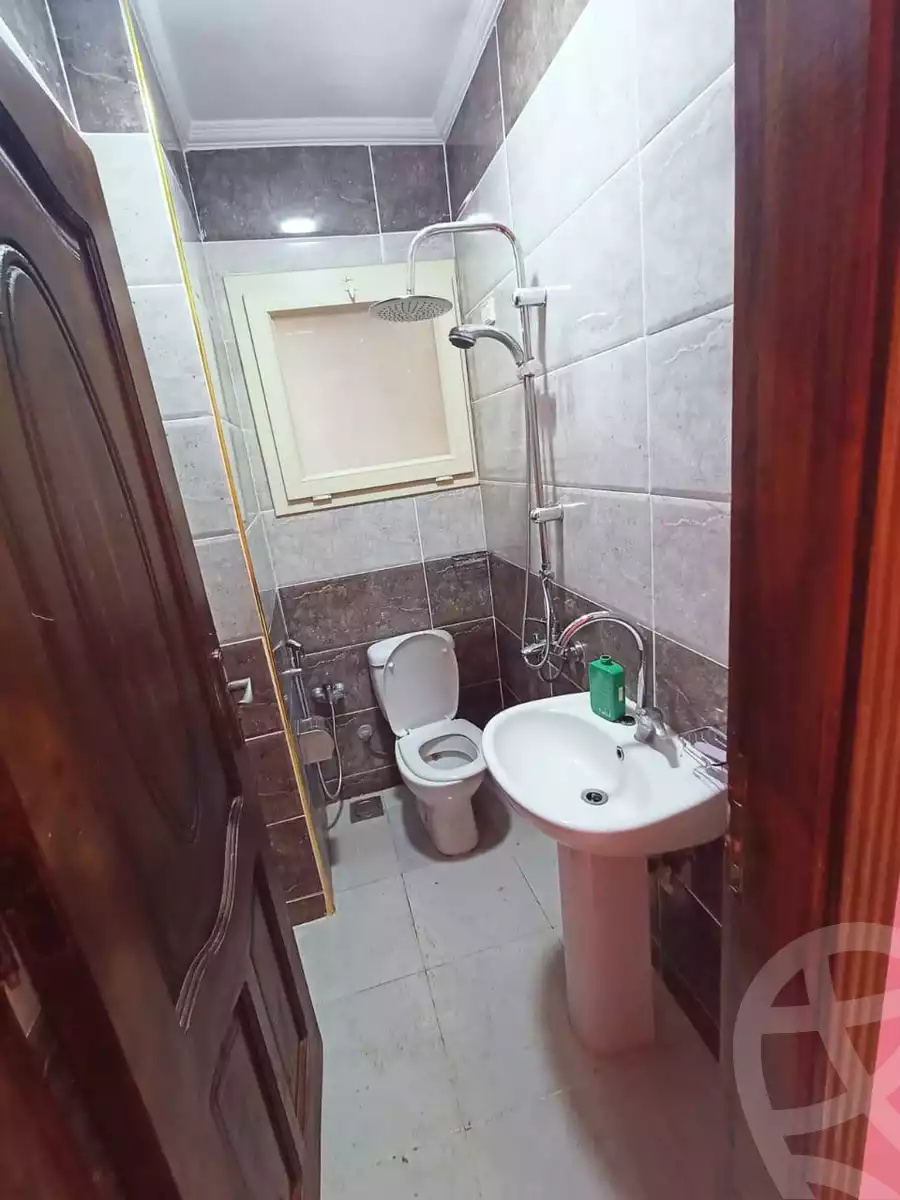 https://aqarmap.com.eg/ar/listing/6599700-for-rent-cairo-helwan-sherif-st