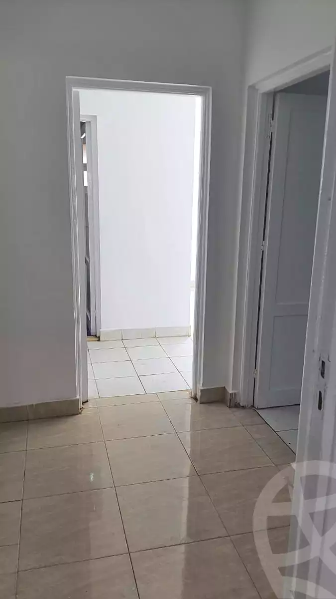 https://aqarmap.com.eg/en/listing/6600347-for-rent-cairo-new-cairo-lrhb-city-phase-3-youssef-wahbi-st