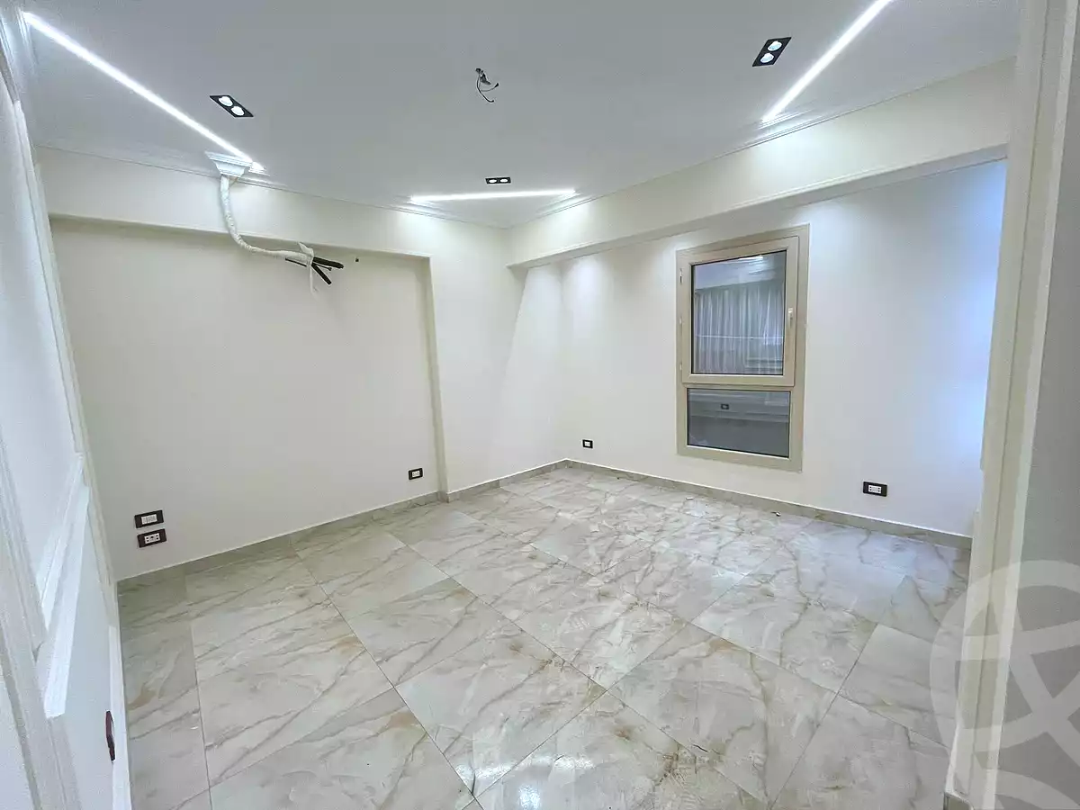 https://aqarmap.com.eg/ar/listing/6600886-for-sale-alexandria-sydy-bshr-sydy-bshr-bhry-gamal-abd-el-nasir-st