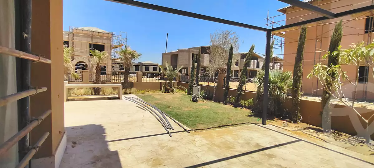 https://aqarmap.com.eg/ar/listing/6563828-for-sale-cairo-el-sheikh-zayed-city-compounds-kmbwnd-fyldj-wyst-dr-llttwyr