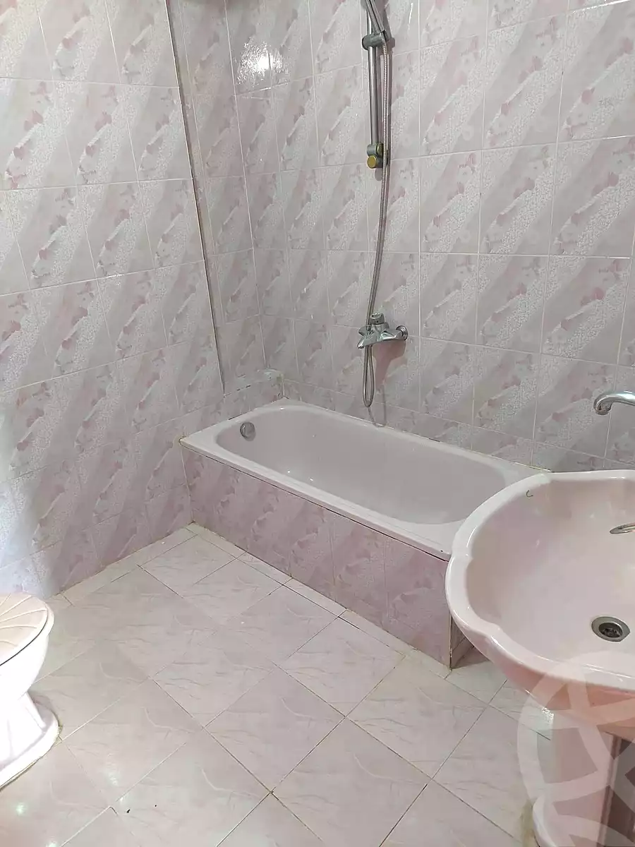 https://aqarmap.com.eg/en/listing/6604089-for-sale-cairo-helwan-sherif-st