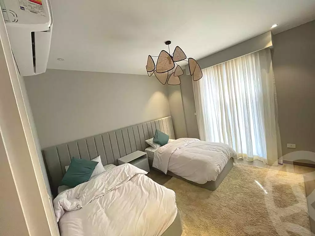 https://aqarmap.com.eg/en/listing/6605503-for-sale-cairo-el-sheikh-zayed-city-compounds-kmbwnd-fyldj-wyst-dr-llttwyr