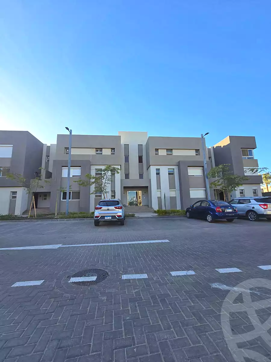 https://aqarmap.com.eg/en/listing/6605892-for-sale-cairo-el-sheikh-zayed-city-compounds-etapa