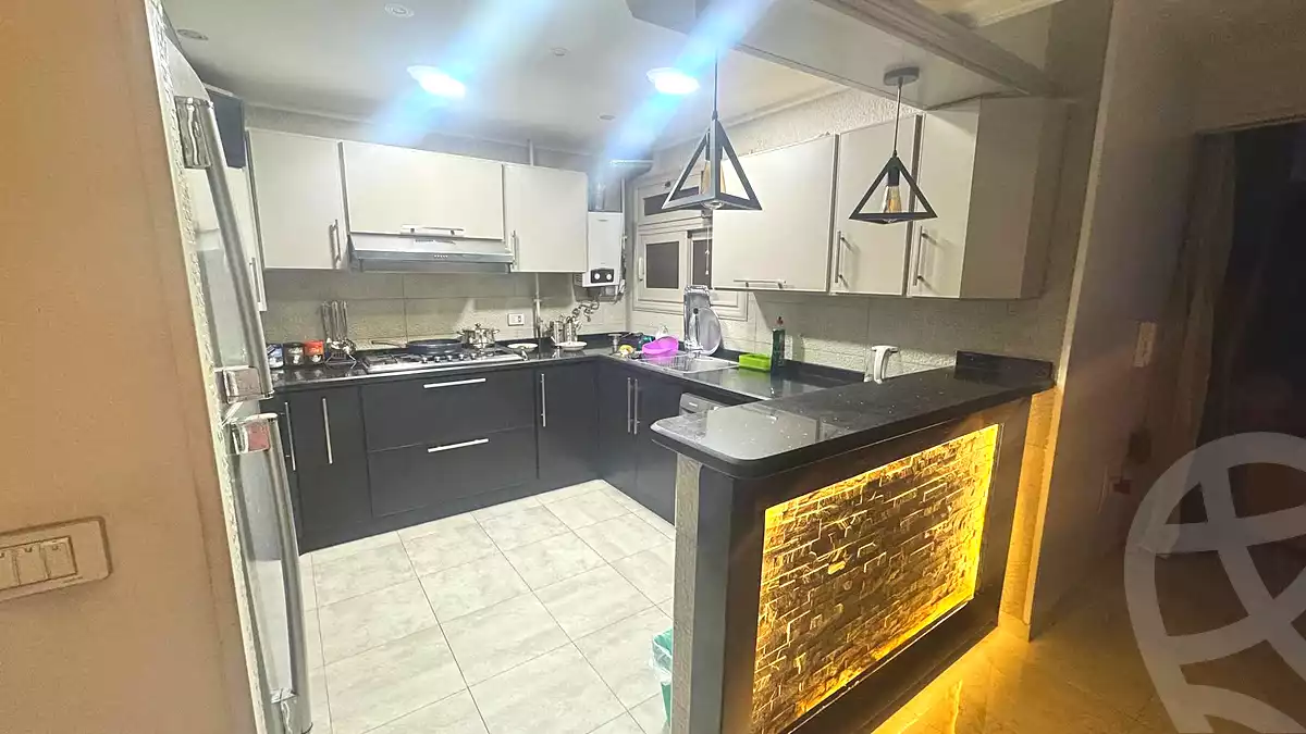 https://aqarmap.com.eg/ar/listing/6606224-for-sale-cairo-helwan-helwan-el-sharkeya-abd-el-rahman-pasha-st
