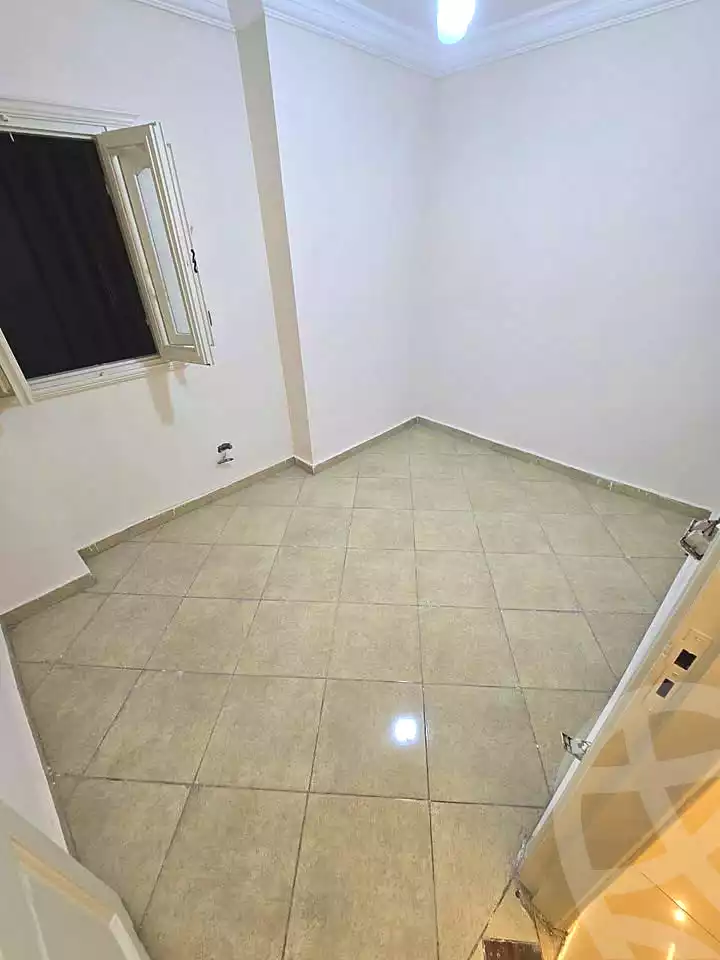 https://aqarmap.com.eg/en/listing/6608578-for-sale-alexandria-sydy-bshr-sydy-bshr-bhry-shr-mhmwd-l-yswy