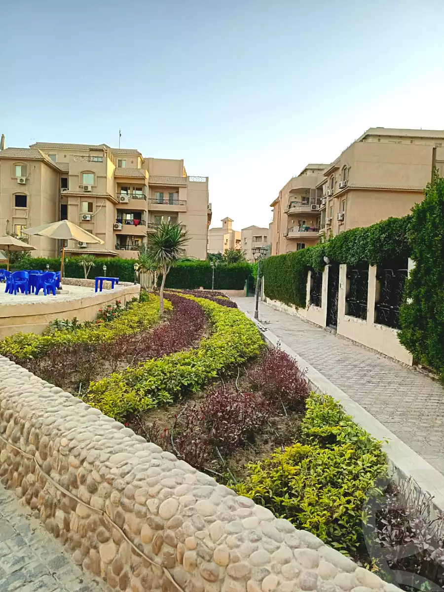 https://aqarmap.com.eg/en/listing/6608984-for-sale-cairo-6th-of-october-compounds-dream-land-bahgat-buildings