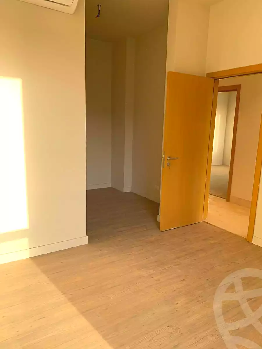 https://aqarmap.com.eg/en/listing/6608998-for-sale-cairo-el-sheikh-zayed-city-compounds-kmbwnd-ljry-swdyk