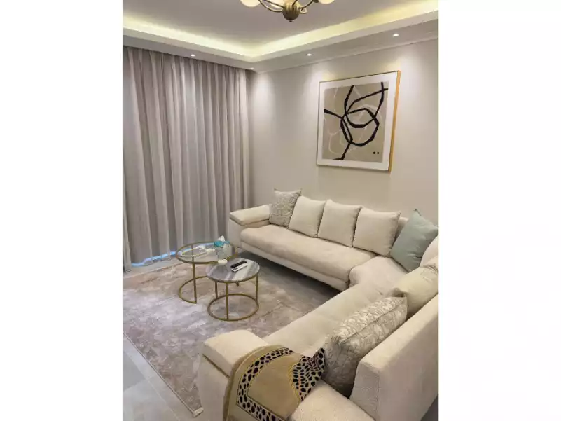https://aqarmap.com.eg/ar/listing/6611322-for-rent-cairo-new-cairo-compounds-lakeview-residence