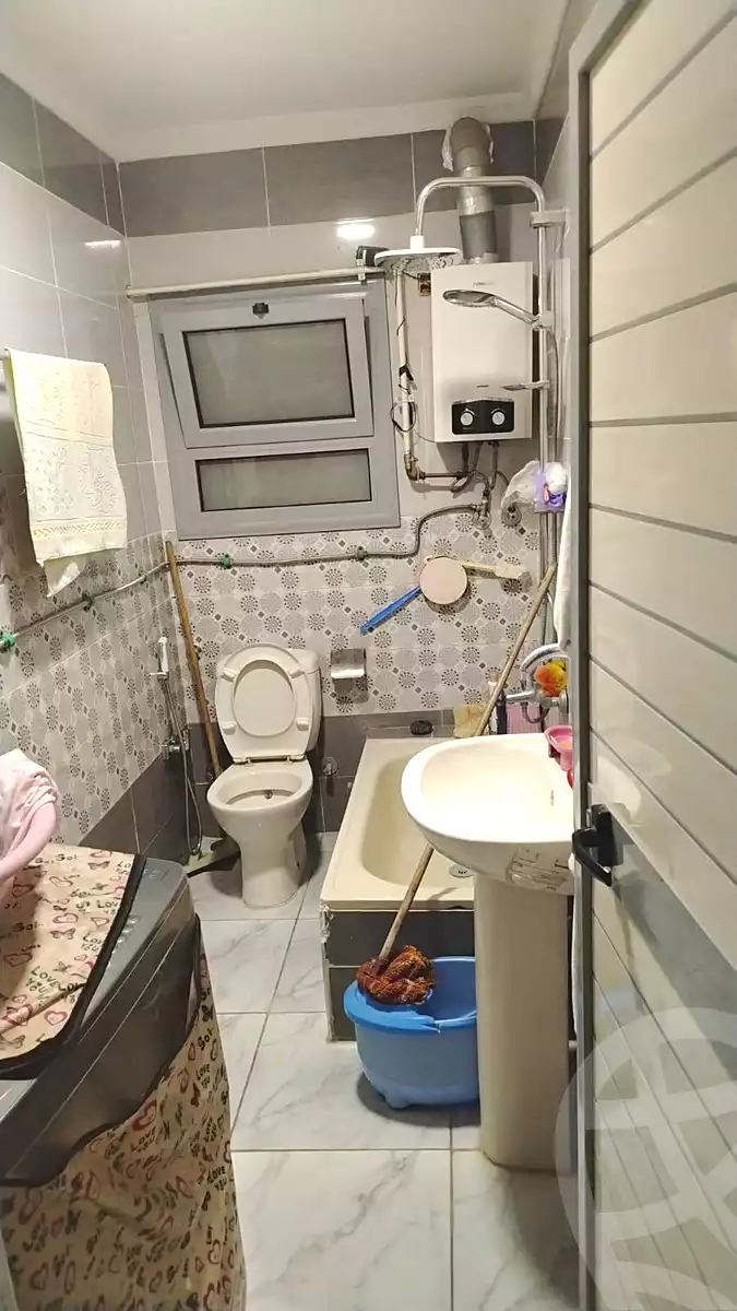 https://aqarmap.com.eg/ar/listing/6612276-for-rent-cairo-helwan-el-shareaa-el-sharby-st