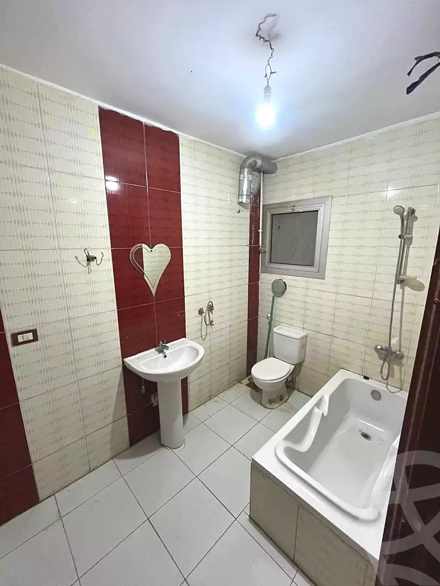 https://aqarmap.com.eg/en/listing/6614725-for-rent-cairo-mokattam-lhdb-l-ly-el-ashgar-st