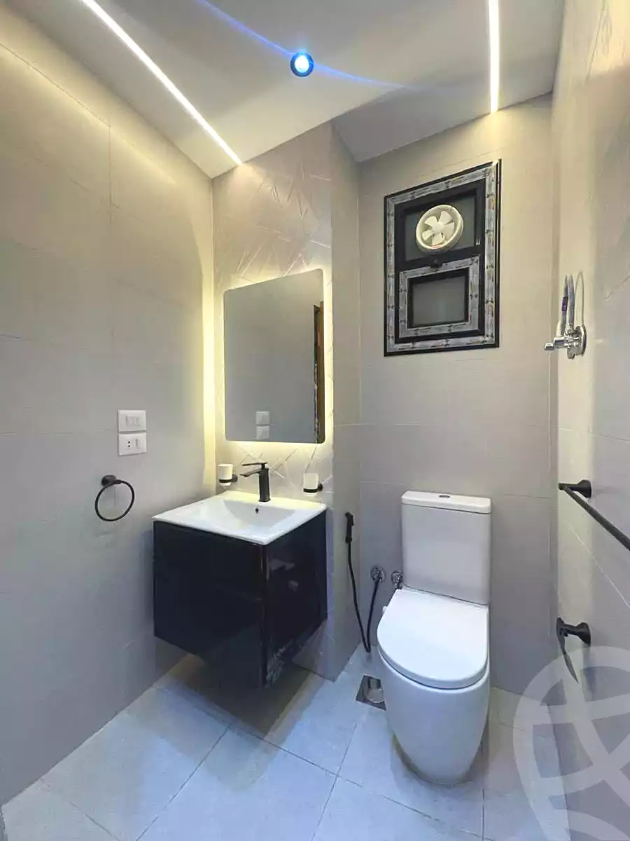 https://aqarmap.com.eg/en/listing/6615517-for-sale-cairo-mokattam-el-hadabah-el-wosta-el-mantaqa-el-olaa-baron-school-street