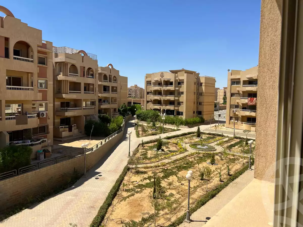 https://aqarmap.com.eg/en/listing/6617401-for-sale-cairo-el-sheikh-zayed-city-compounds-hadayek-el-mohandiseen