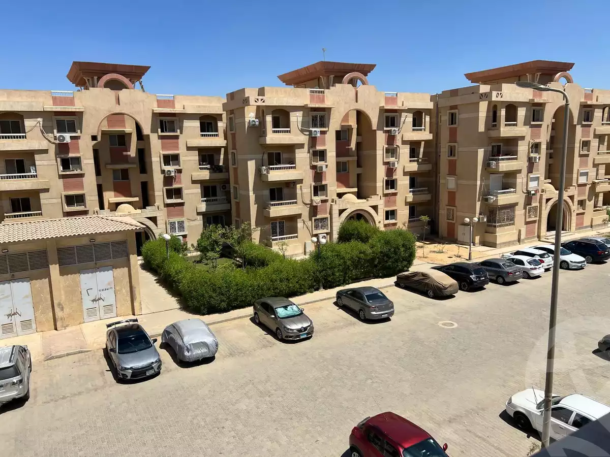 https://aqarmap.com.eg/en/listing/6617401-for-sale-cairo-el-sheikh-zayed-city-compounds-hadayek-el-mohandiseen