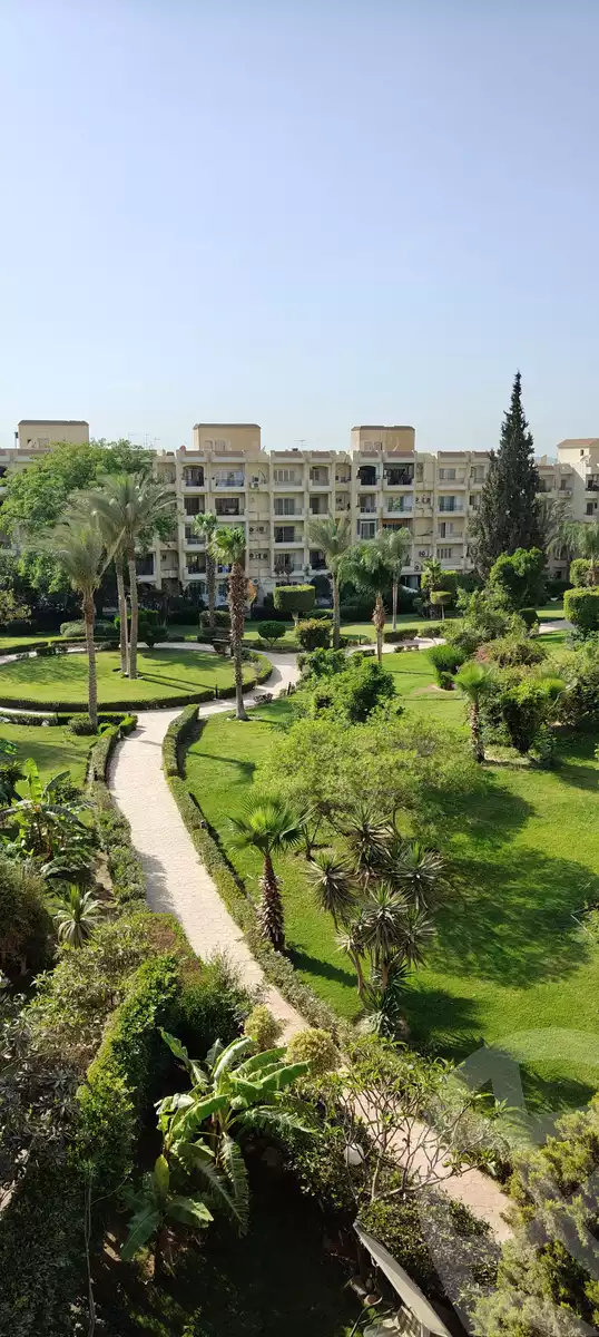https://aqarmap.com.eg/en/listing/6617457-for-sale-cairo-el-sheikh-zayed-city-compounds-zayed-2000