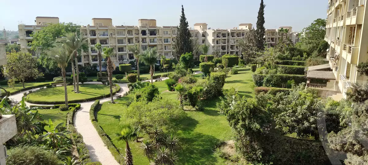 https://aqarmap.com.eg/en/listing/6617457-for-sale-cairo-el-sheikh-zayed-city-compounds-zayed-2000