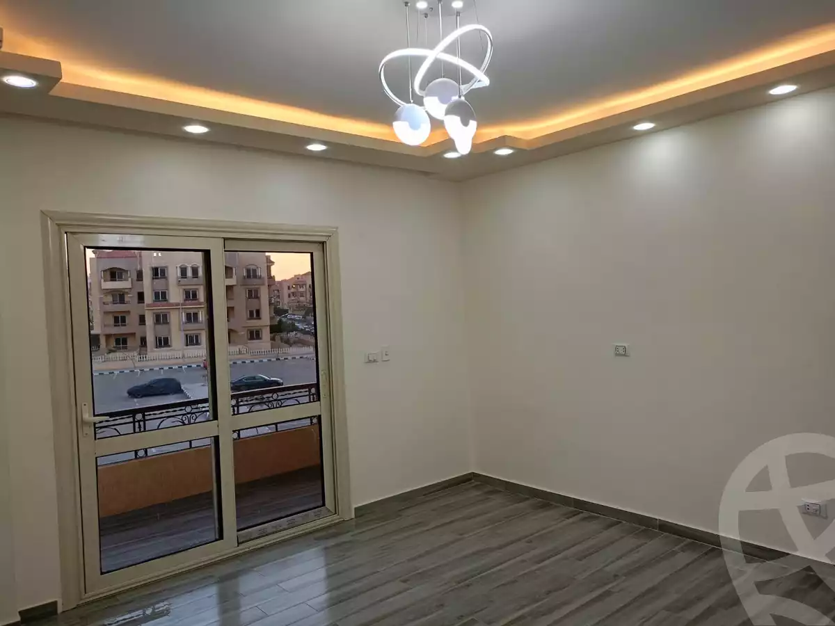 https://aqarmap.com.eg/ar/listing/6617474-for-rent-cairo-el-sheikh-zayed-city-compounds-el-khamayel